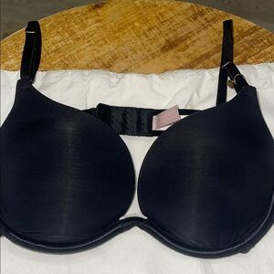 Victoria's Secret  Very Sexy Black Bra Push up size 36B